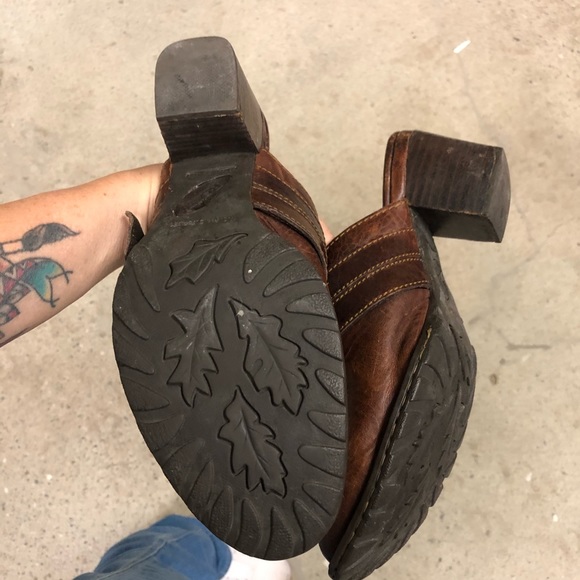 Born Leather Clogs - Picture 6 of 6